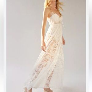 NWT For Love And Lemons Lorena White Lace Bodysuit Maxi Dress Medium
